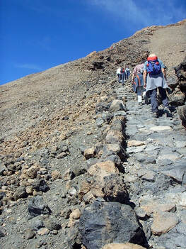 Picture af sten stien til toppen af Teide